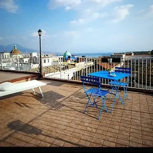 La Casa Sui Tetti Neapel